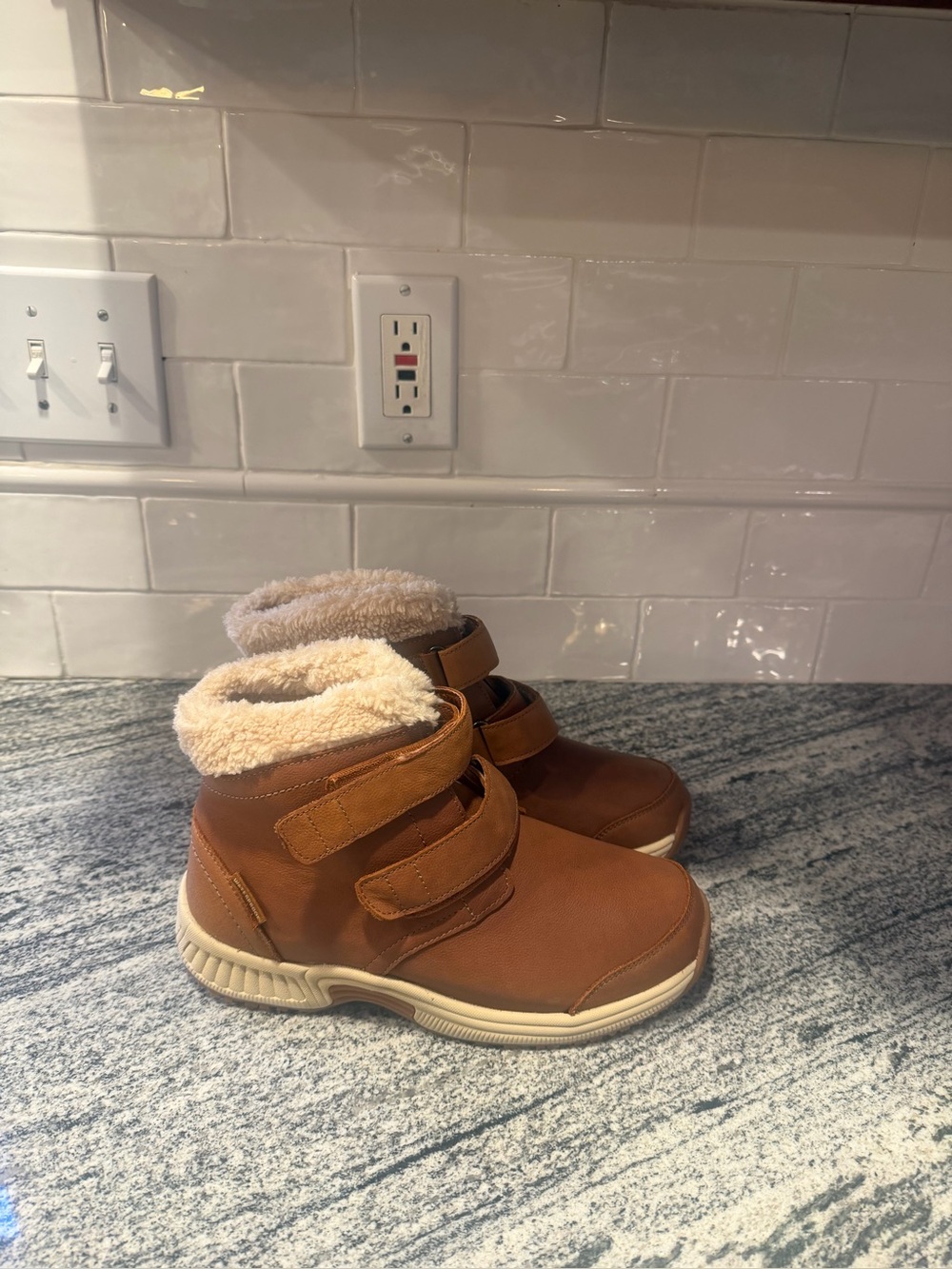 Women’s Orthofeet Florence Boots Size 7 Wide
